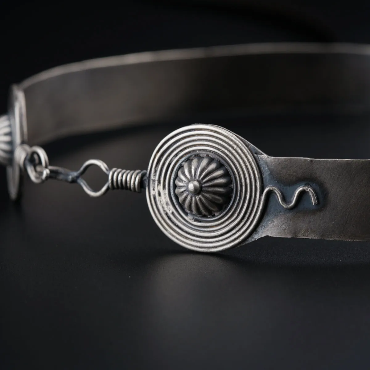Chitaak: Silver Choker Necklace (Oxidised Finish)