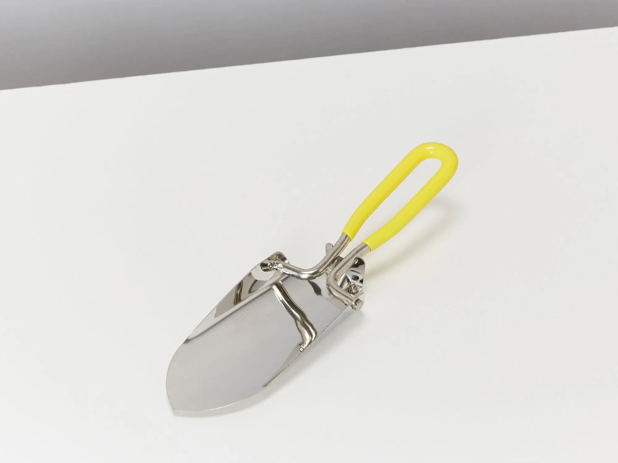 Folding Trowel