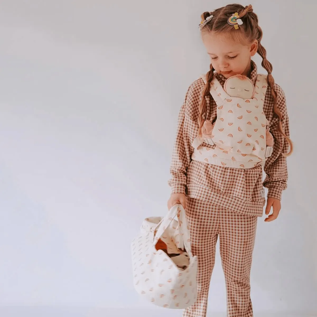 Olli Ella - Dinkum Dolls Carry Cot Rainbow Print