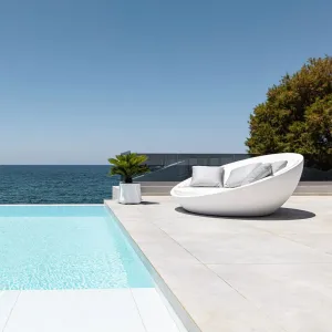 Ulm Daybed - Luxury Outdoor Furniture