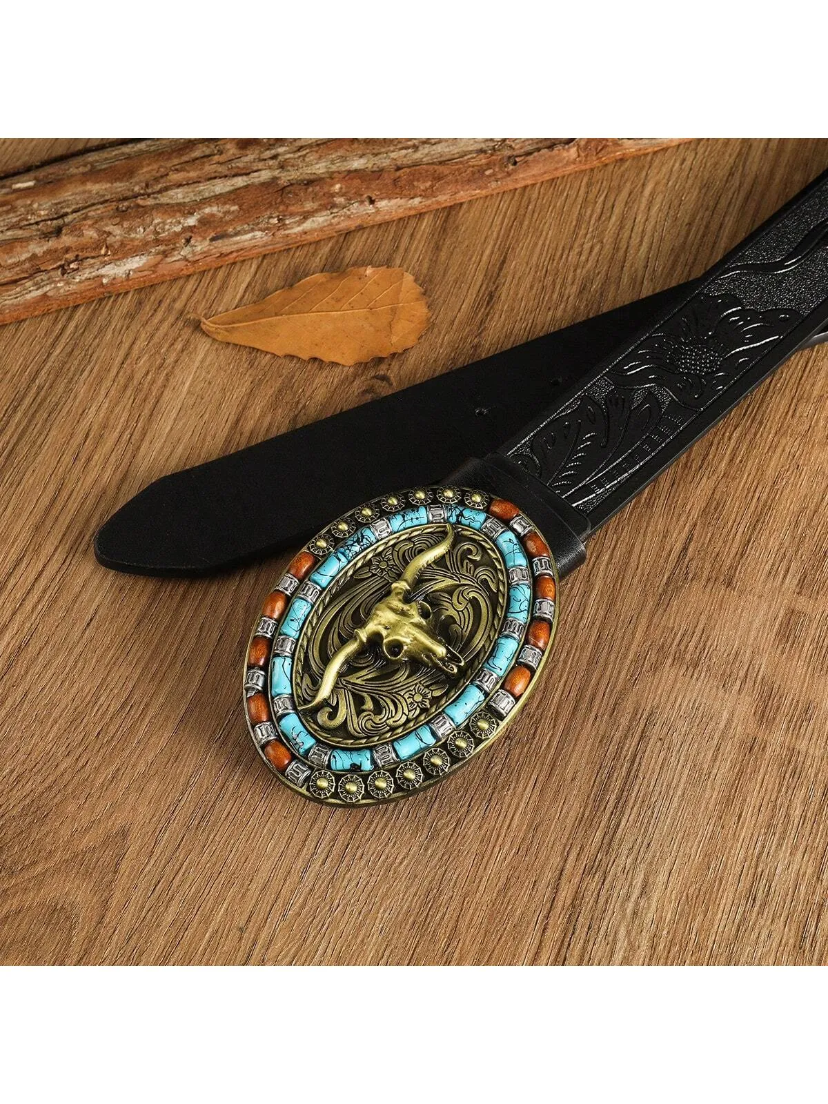 Western Cowboy Style Belt Buckle, Resin Big Crystal Decorated Bull Head